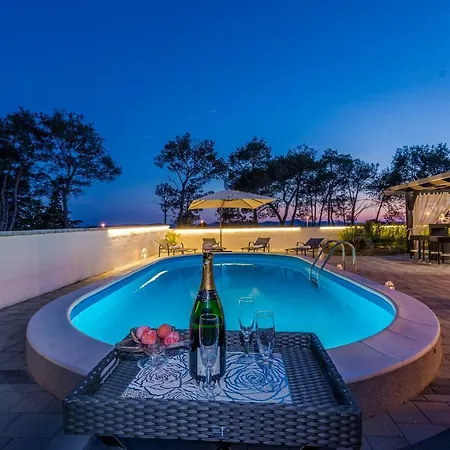 Four Bedroom Horizon * Zára