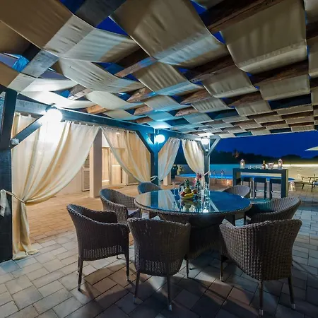 Four Bedroom Horizon Zára