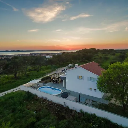 Four Bedroom Horizon * Zára