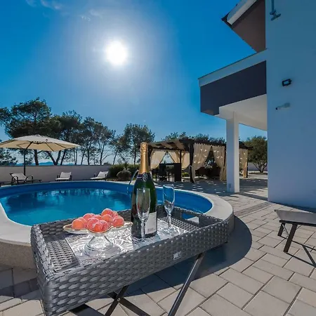 Villa Four Bedroom Horizon