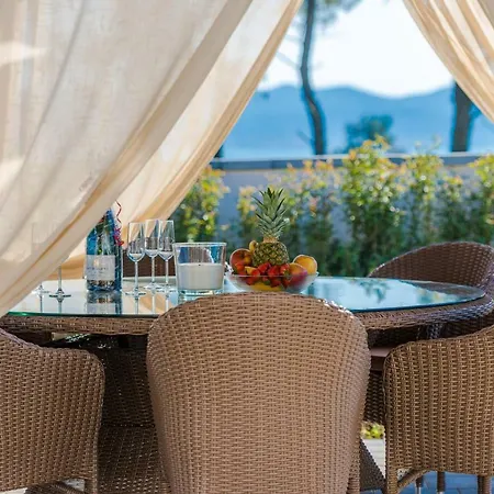 Four Bedroom Horizon * Zára