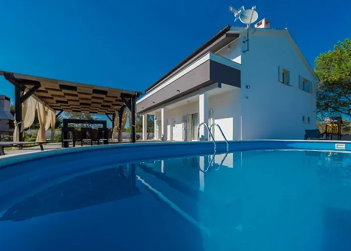 Villa Four Bedroom Horizon