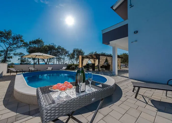 Villa Four Bedroom Horizon